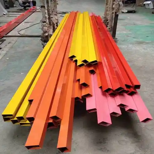 氟碳喷涂铝方管白色烤漆铝方管