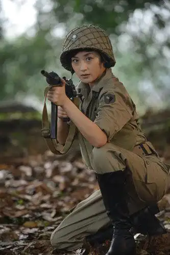 烽火铁骑傅淼变铁血玫瑰飒爽英姿