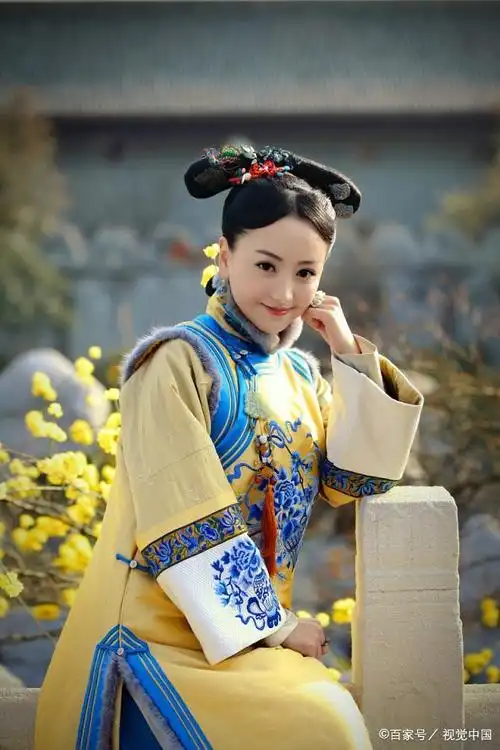 她是"万年老二",演戏当兼职,颁奖基本不去,出道24年从不缺戏