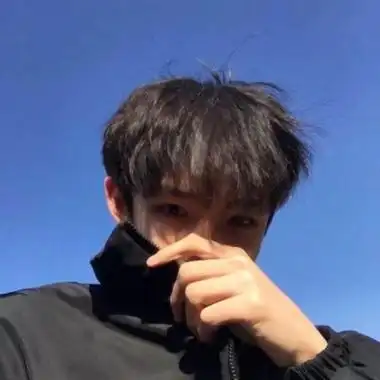 16岁小哥哥照片头像高清好看的16岁帅气小哥哥头像图片