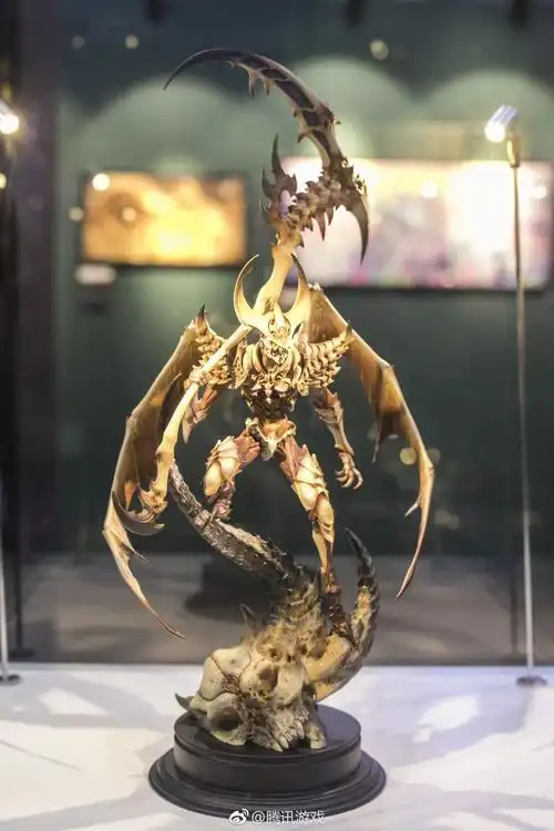 cj现王者荣耀超帅手办,宫本霸气手提鬼头庄周诡异