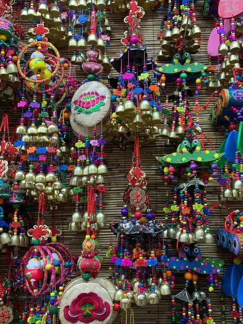 云南民族特色旅游工艺品东巴风铃挂件 中国结铜钱盖子六铃