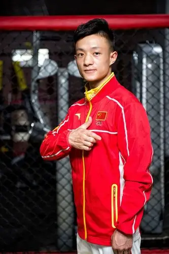 中国武术散打运动员:周东鹏