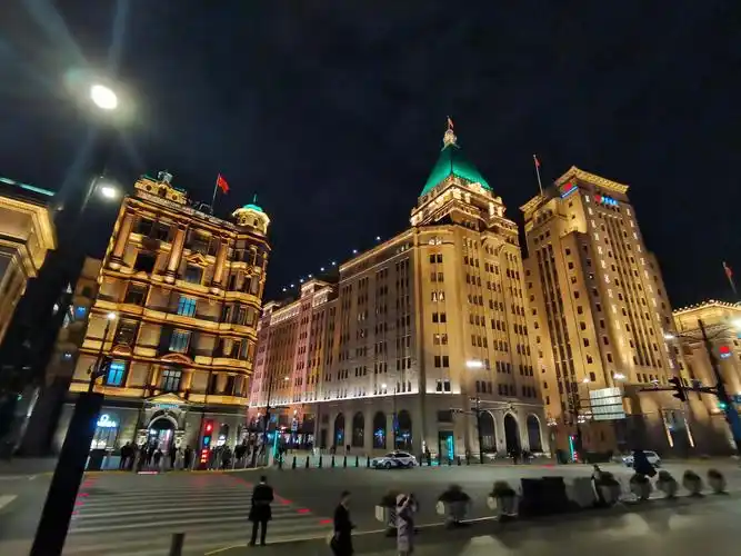 和平饭店一一曾冠有上海第一高楼4年