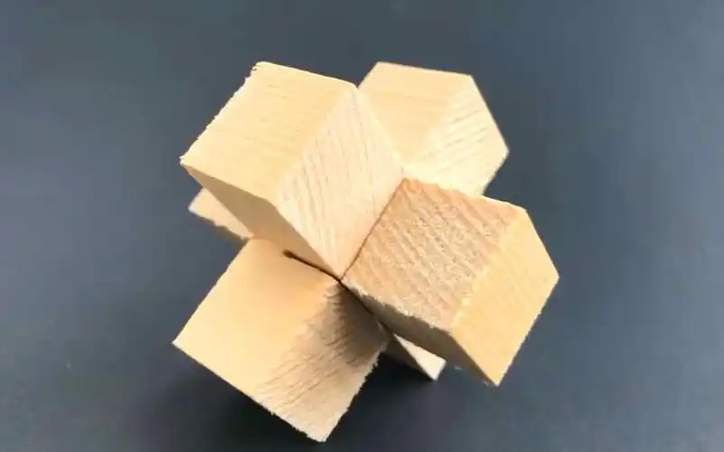 手工创意diy,用3根木块制作"鲁班锁"的简单方法