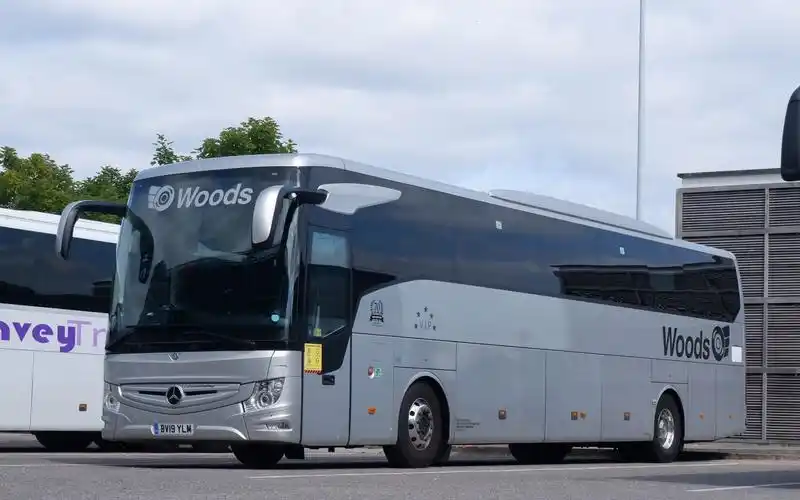 欧洲客车的销量王之一,奔驰大客tourismo_哔哩哔哩_bilibili