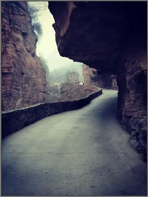 河南辉县郭亮村挂壁公路