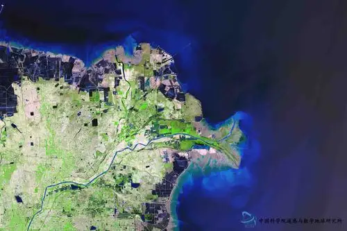 黄河入海口位于渤海湾南部,是我国母亲河黄河的入海口,从遥感影像上可