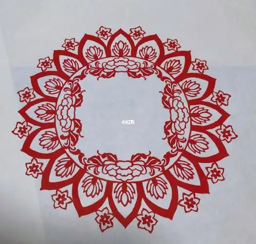 图案套剪的图花纹很是让我惊喜#我的手工日常  #手工剪纸  #剪纸艺术