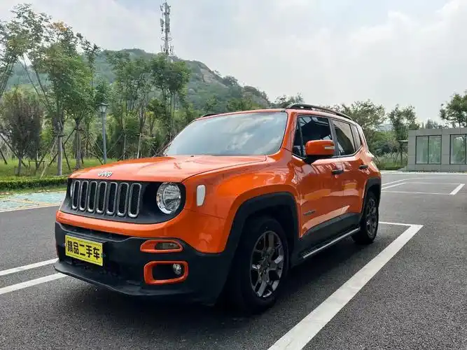 18年吉普自由侠1.4t,个人一手车5万公里,原版车况 - 抖音