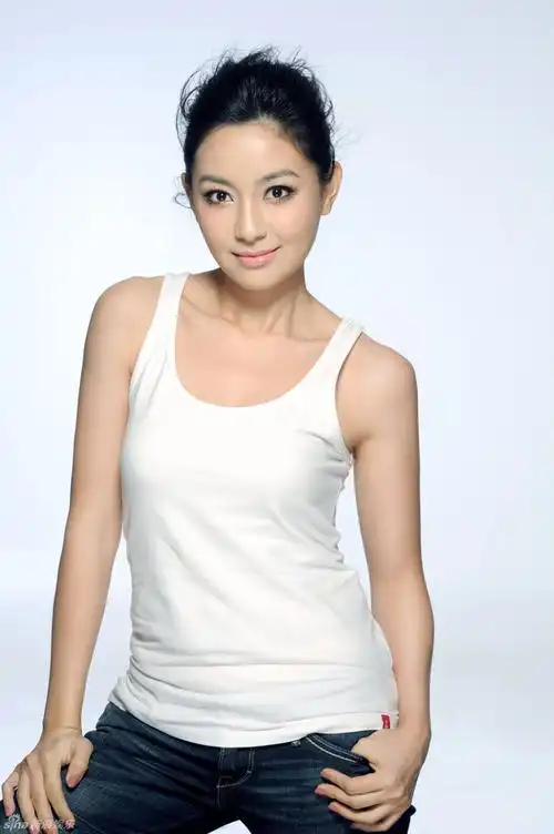 陈秀丽简约造型