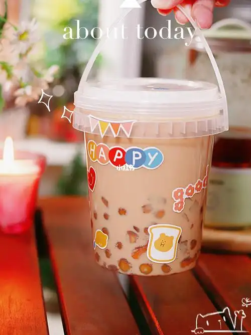 简直不要太好喝料多多奶茶桶一大桶的快乐