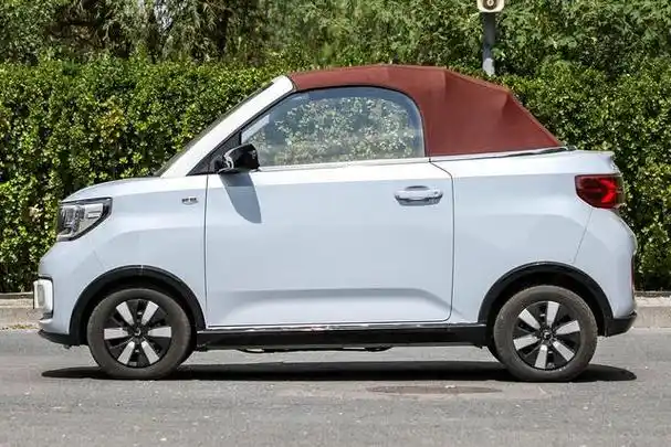 五菱宏光敞篷跑车(五菱宏光miniev敞篷版售价多少)