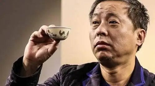 刘益谦和他的鸡缸杯.