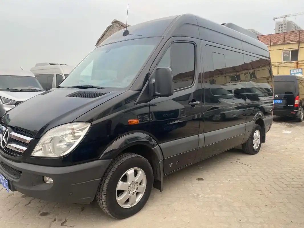 9座:奔驰凌特小型客车:1 7年.#9座:奔驰凌特小型客车: - 抖音