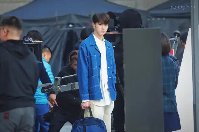 来自林一老师的推荐  这次温暖也是暖暖小时光的导演哦    @我是林一