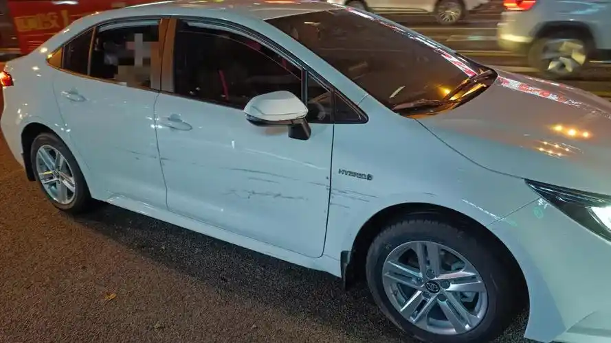 提车第二天就不小的刮擦