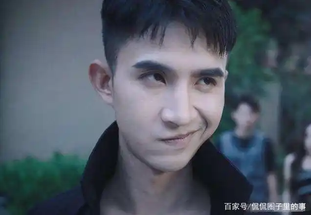 他奋斗多年都没红,却因歪嘴一笑火遍全网,成名红反遭朋友嘲笑!