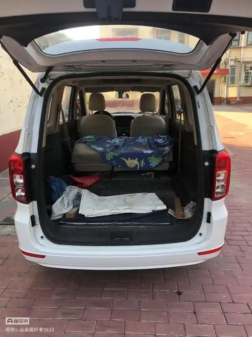 23年1月五座五菱宏光s卖