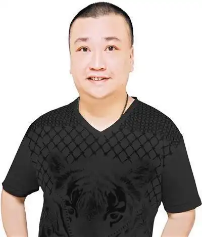 为相声大师黄俊英选个接班人,陈坚雄,何志锋与吴海杰,该选哪个