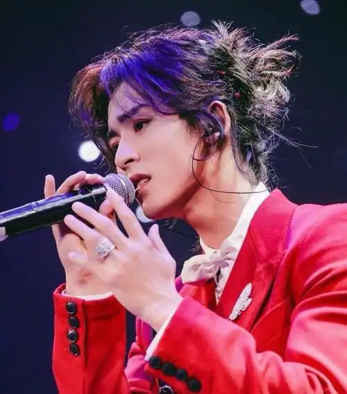 永远的男神张哲瀚请别叫他女神