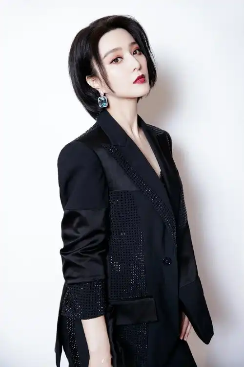 范冰冰短发西装酷美写真图片69