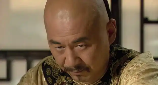 甄嬛传:皇上宠幸华妃身边的颂芝,并没有"好色"那么简单