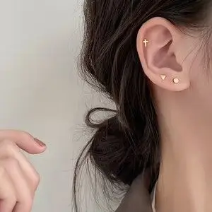耳钉女三个耳洞气质
