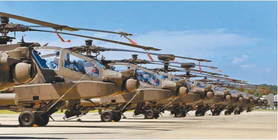 台军"阿帕奇"武装直升机(资料图).图自台湾"中时新闻网"