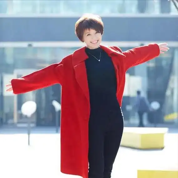 回顾程愫:花21年捧红丈夫傅程鹏,被插足后带儿子离婚,今完美逆袭