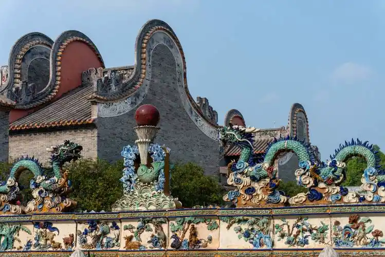 故乡里| 你不知道的岭南建筑之美 起床粗去玩_滴水瓦_百叶窗_传统