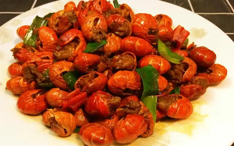 怎么做龙虾尾好吃又简单视频(龙虾尾怎么一口一个)-第1张图片