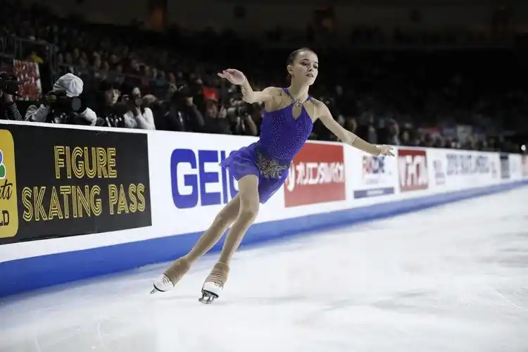 今天准备分享的是来自俄罗斯的花样滑冰女子单人滑运动员——anna·sh