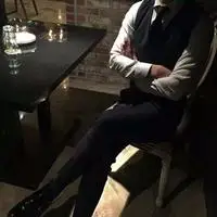 很成熟的成功人士穿西服的霸气头像