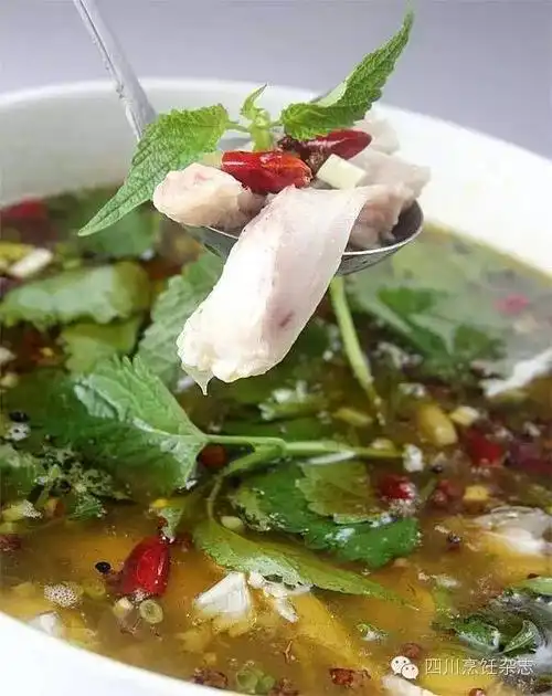 做法大改变的川味藿香鱼