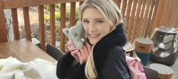 为艺术献身的"北欧精灵":melody marks,西方血统结合亚洲演技