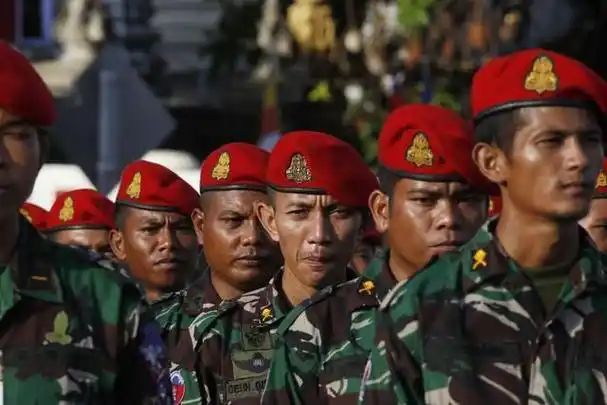 就爱柬埔寨48台人250中国人近半年入籍柬埔寨