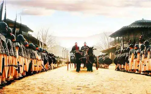 颠覆我们认知的考古发现,秦军作战不戴头盔!服装还要自己掏腰包_秦国