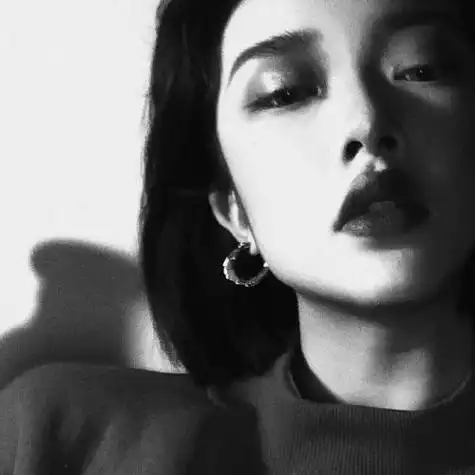 找有质量的女头绝望霸气冷血女生头像黑白