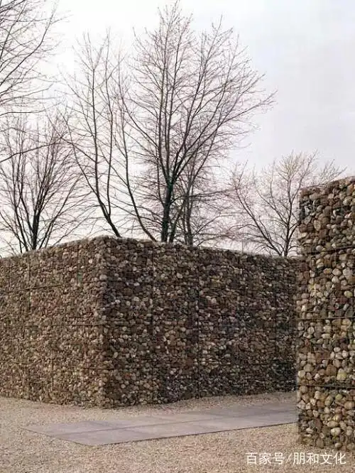 毛石墙——堆起来的自然艺术景观建筑