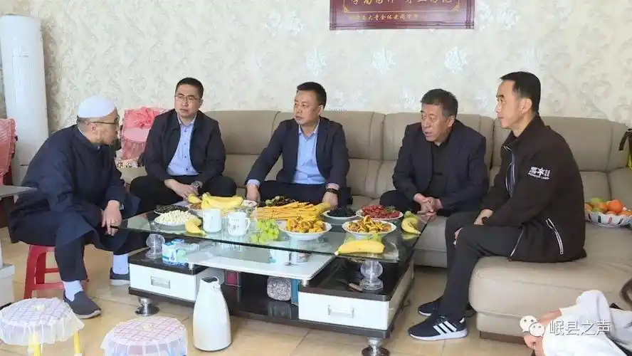 5月13日,县上领导周龙平,朱邦彦及市民宗委相关