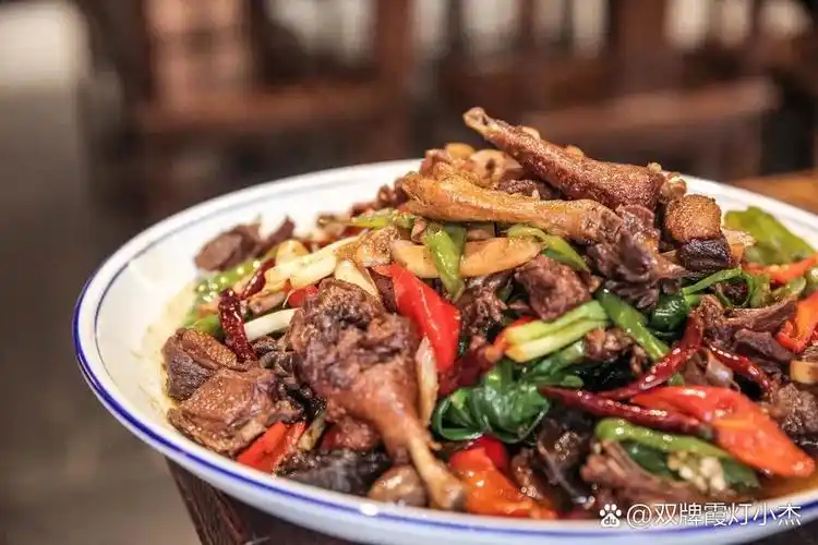 在湘西的芷江,有一种流传千年的美味