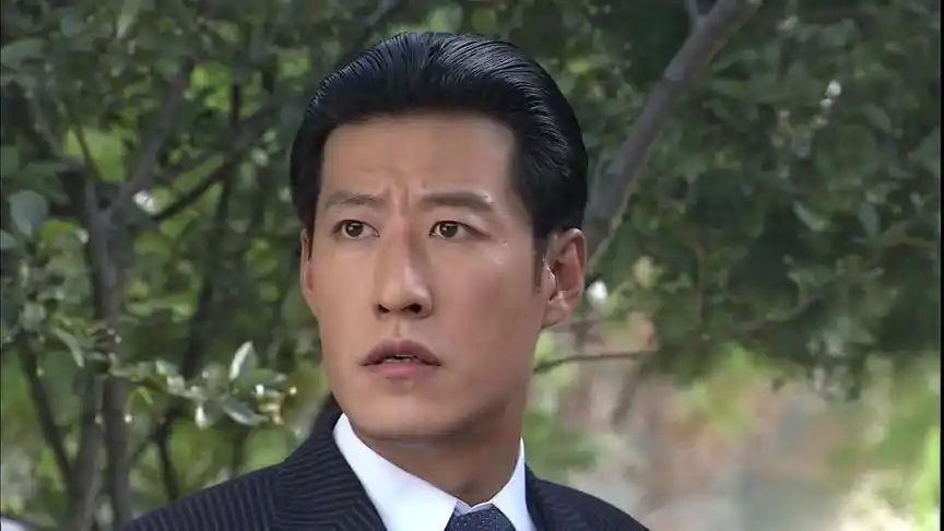 五号特工组马云飞得知委员长专车被炸,说了两个字,让人热血沸腾