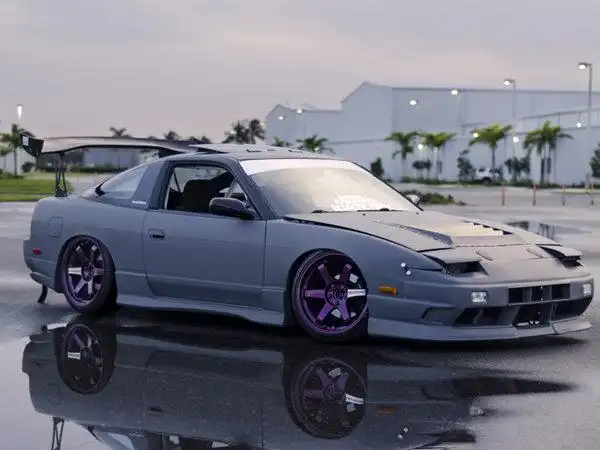 独特奇葩的外观 尼桑240sx经典改装鉴赏