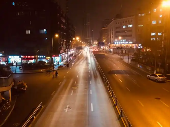 成都-夜景-街头
