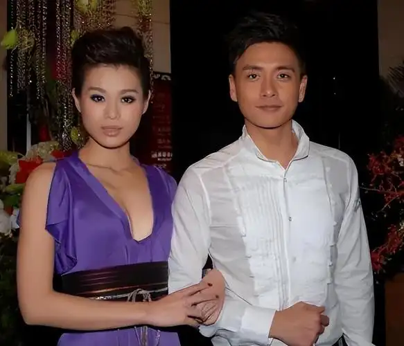 回顾黄宗泽同居8年都不愿娶胡杏儿失去才后悔至今仍未婚