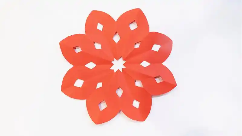 幼儿园简单窗花怎么剪