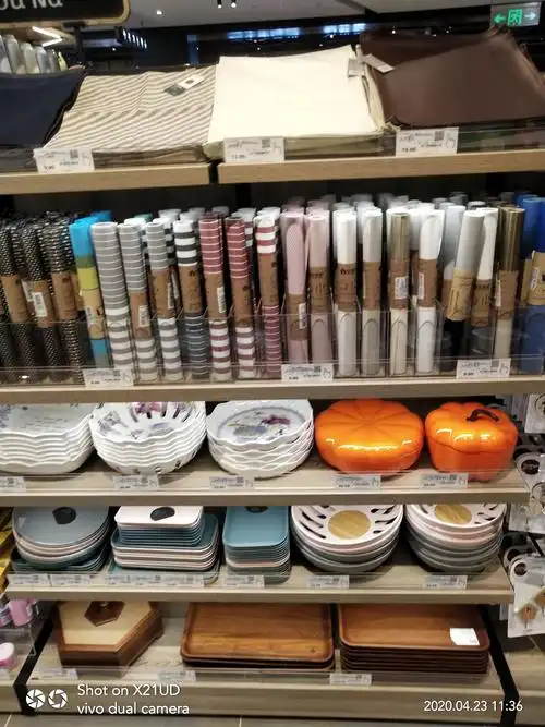 新乡胖东来百货陈列图片二