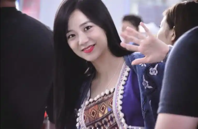 jisoo - 堆糖,美图壁纸兴趣社区