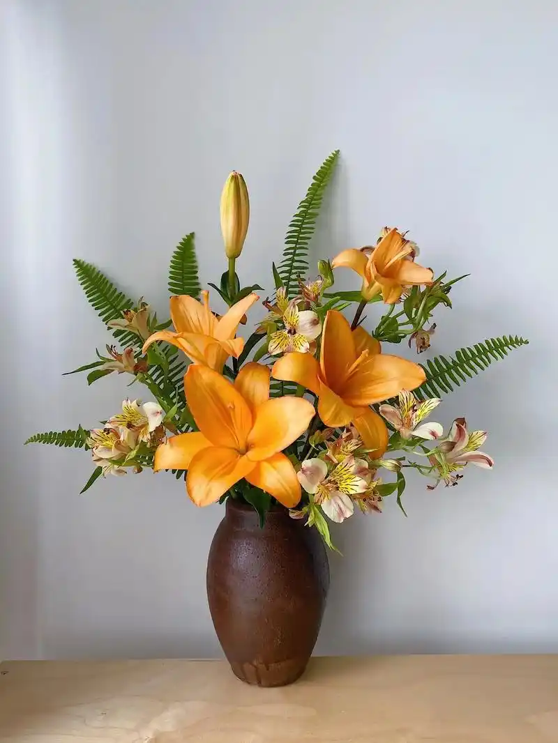 请记住插花万能公式主花配花配草